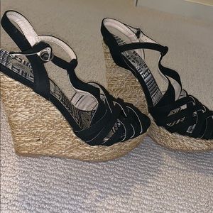 Velvet strappy wedges